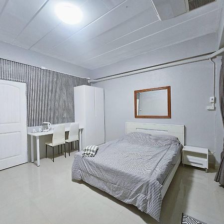 Future Hostel Pattaya Nong Prue Exterior foto