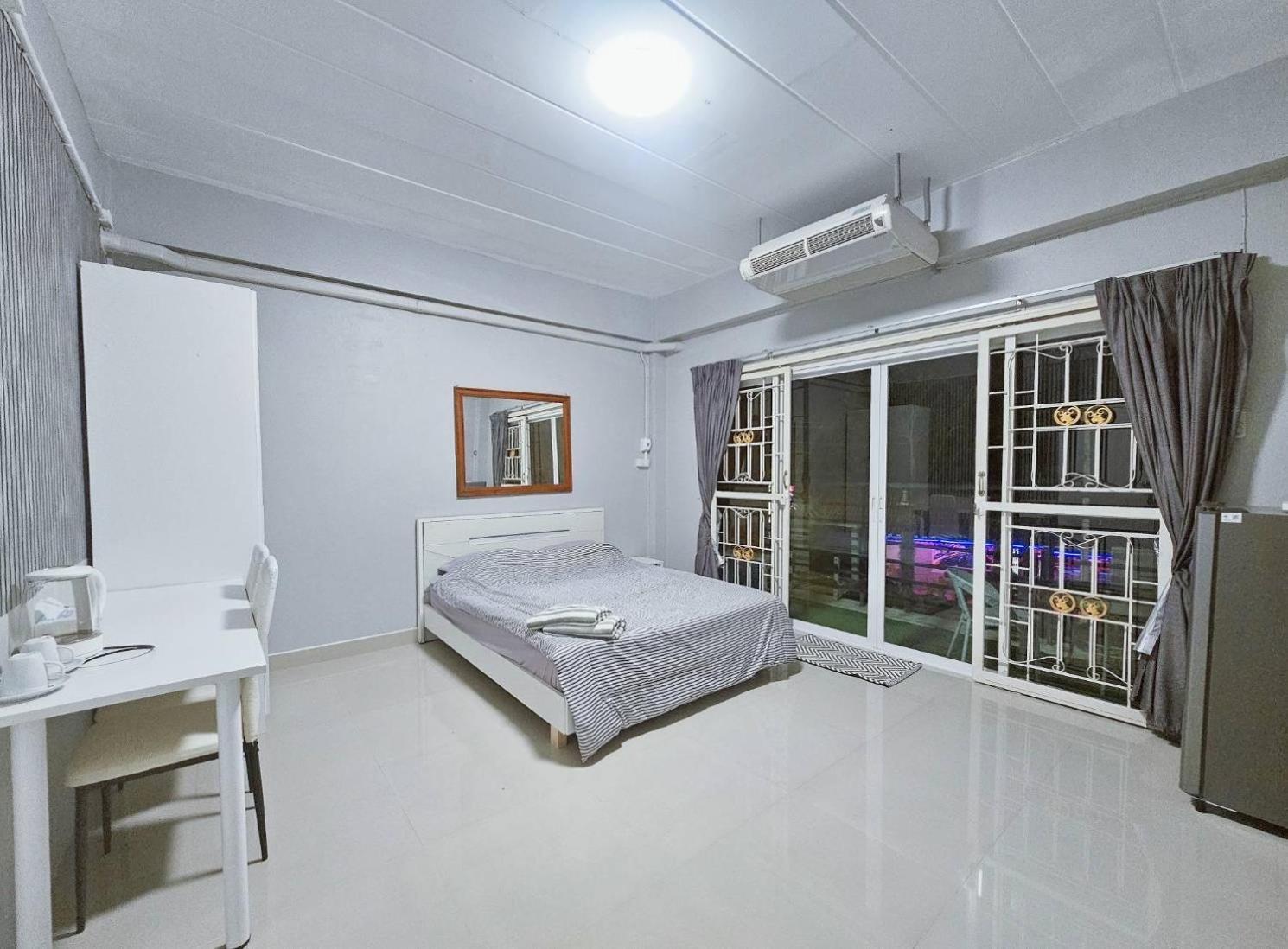 Future Hostel Pattaya Nong Prue Exterior foto